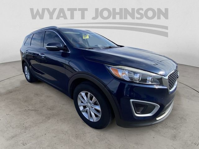 Used 2018 Kia Sorento FWD image 12