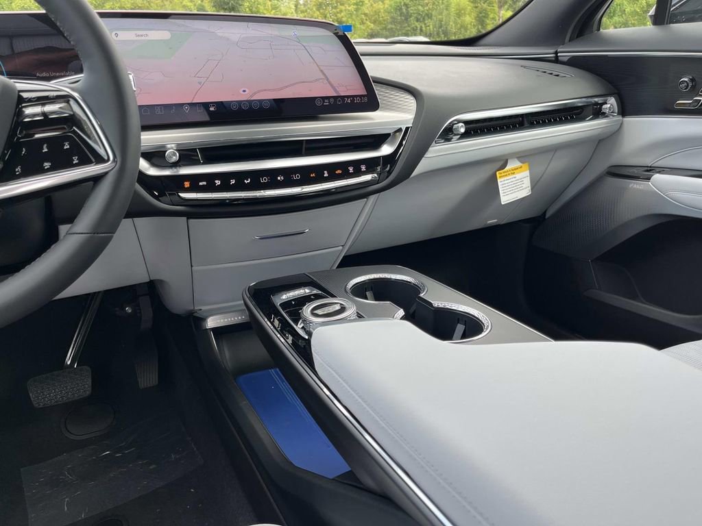 New 2026 Cadillac Lyriq Premium Luxury image 15