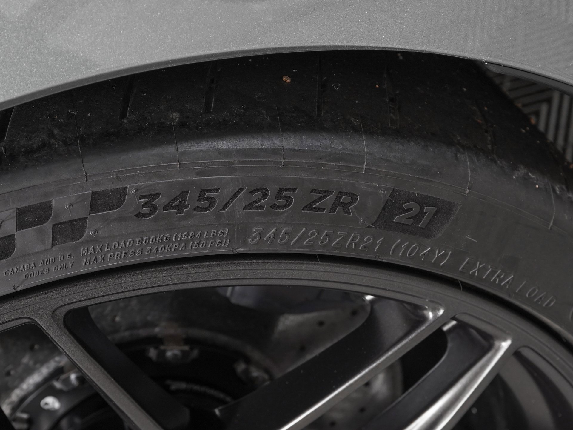 Used 2023 Chevrolet Corvette Z06 w/ Z07 Performance Package image 30