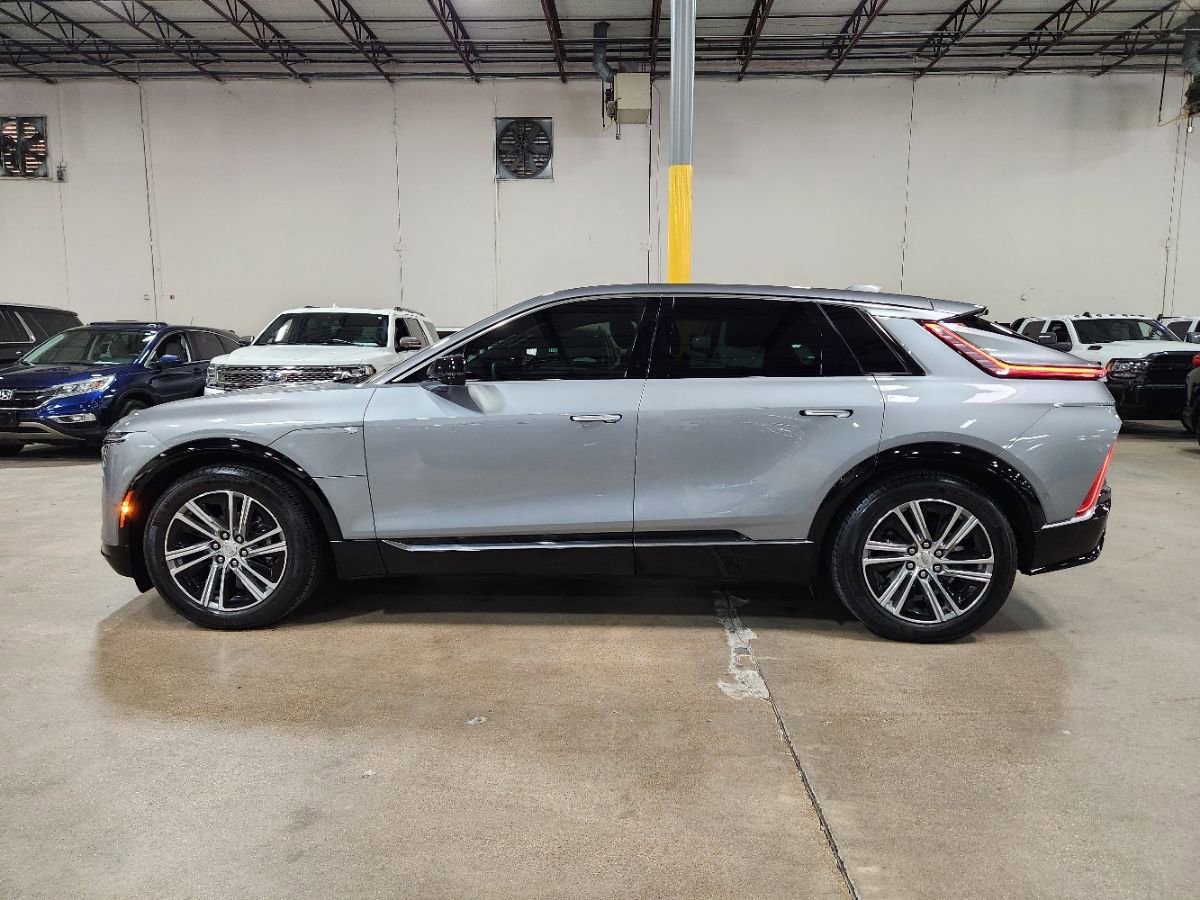 Used 2024 Cadillac Lyriq Luxury w/ LPO, Floor Liner Package image 7