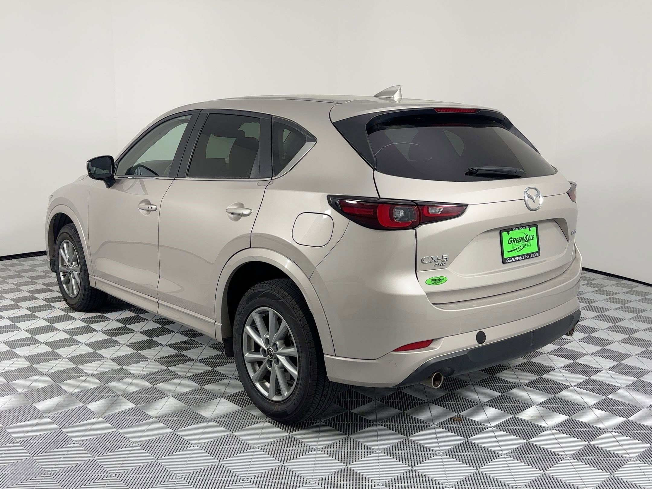 Used 2024 MAZDA CX-5 AWD 2.5 S w/ Select Package image 3