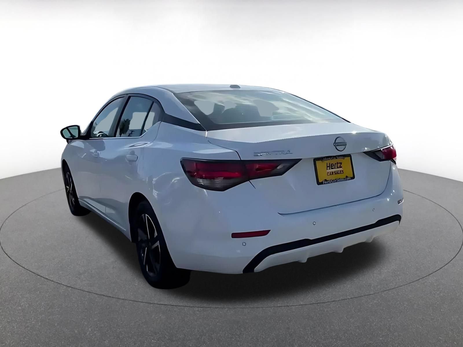 Used 2025 Nissan Sentra SV FWD image 10