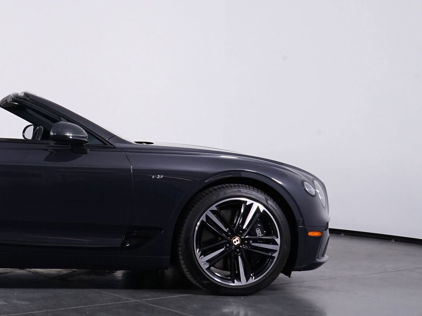 Used 2020 Bentley Continental GT image 15