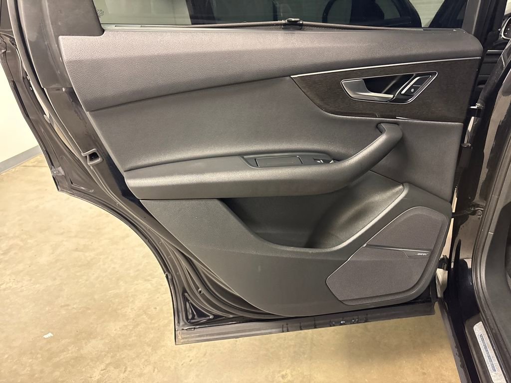 Used 2020 Audi Q7 3.0T Premium Plus w/ Premium Plus Package image 30