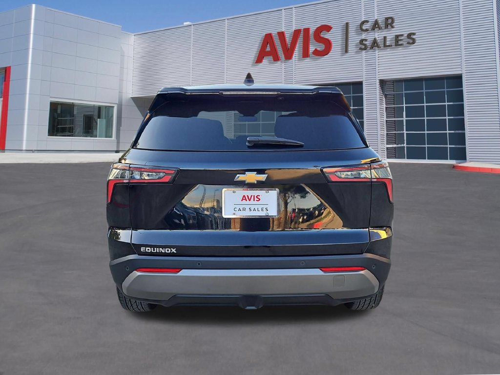 Used 2026 Chevrolet Equinox LT FWD image 7