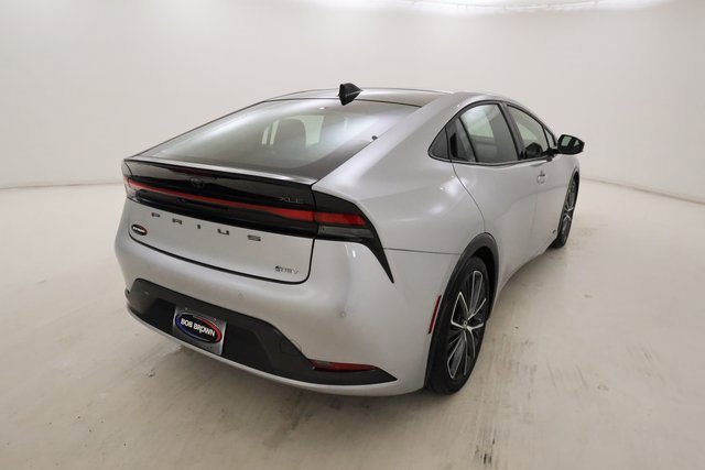 Used 2024 Toyota Prius XLE image 3