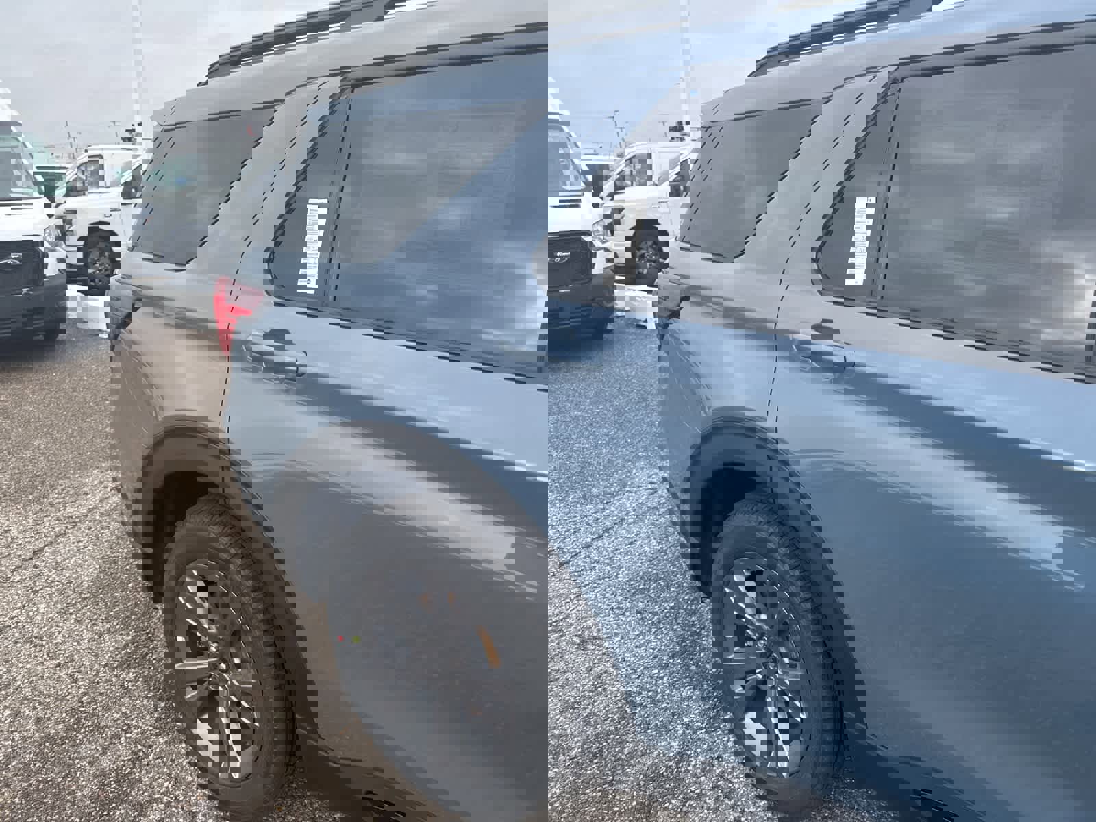 New 2026 Ford Explorer Active w/ Active Comfort Package image 11