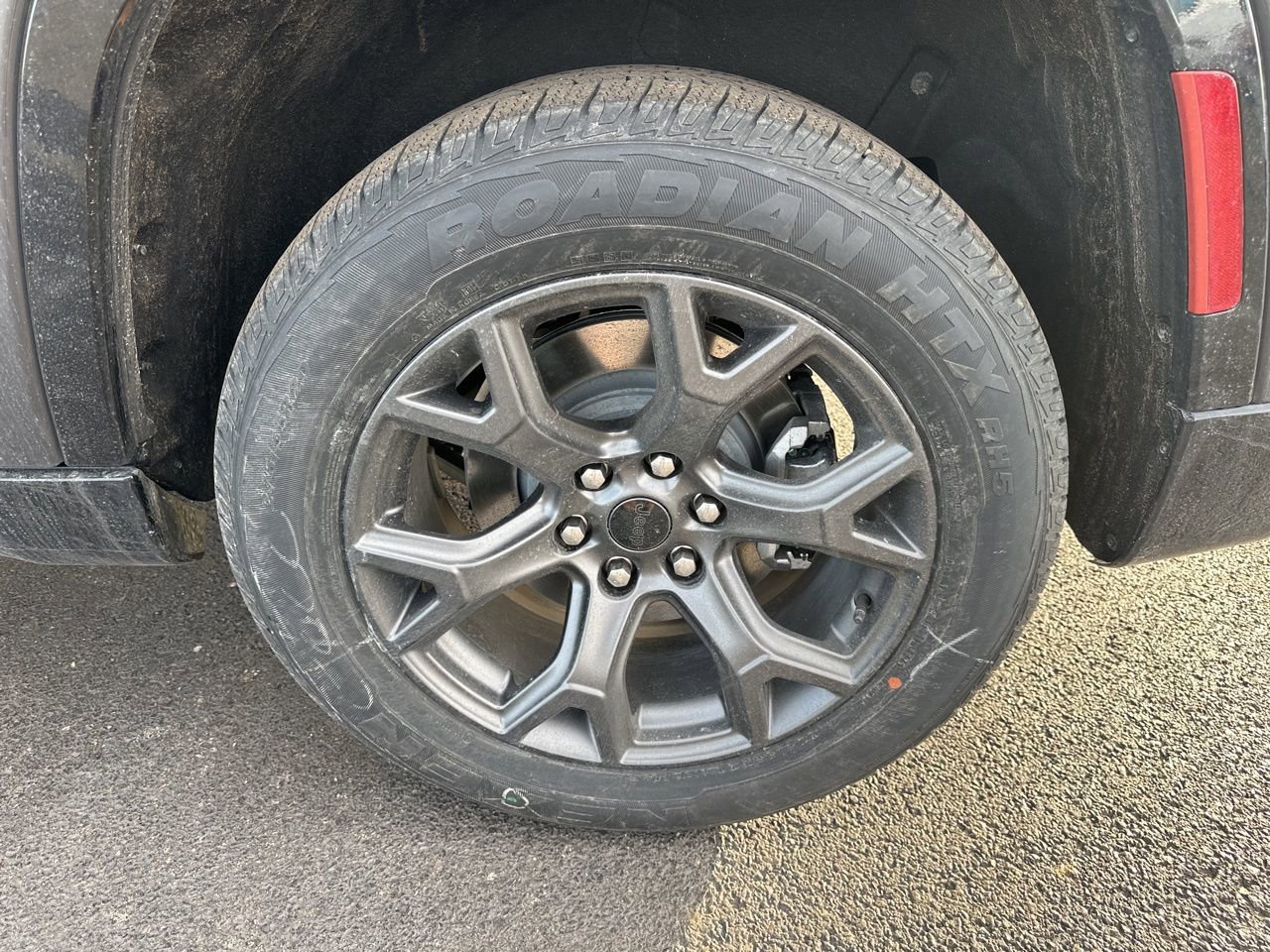 New 2026 Jeep Grand Wagoneer Limited w/ Premium Group II image 24