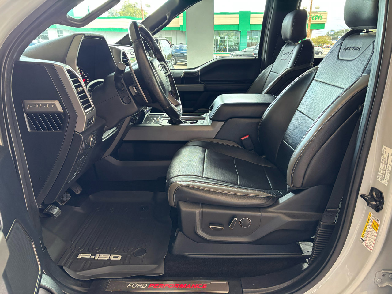 Used 2017 Ford F150 Raptor w/ Equipment Group 802A Luxury image 16