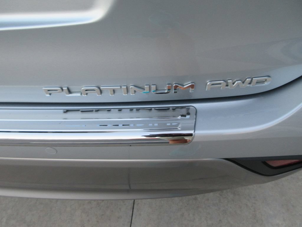 Used 2022 Toyota Highlander Platinum AWD/4WD image 10
