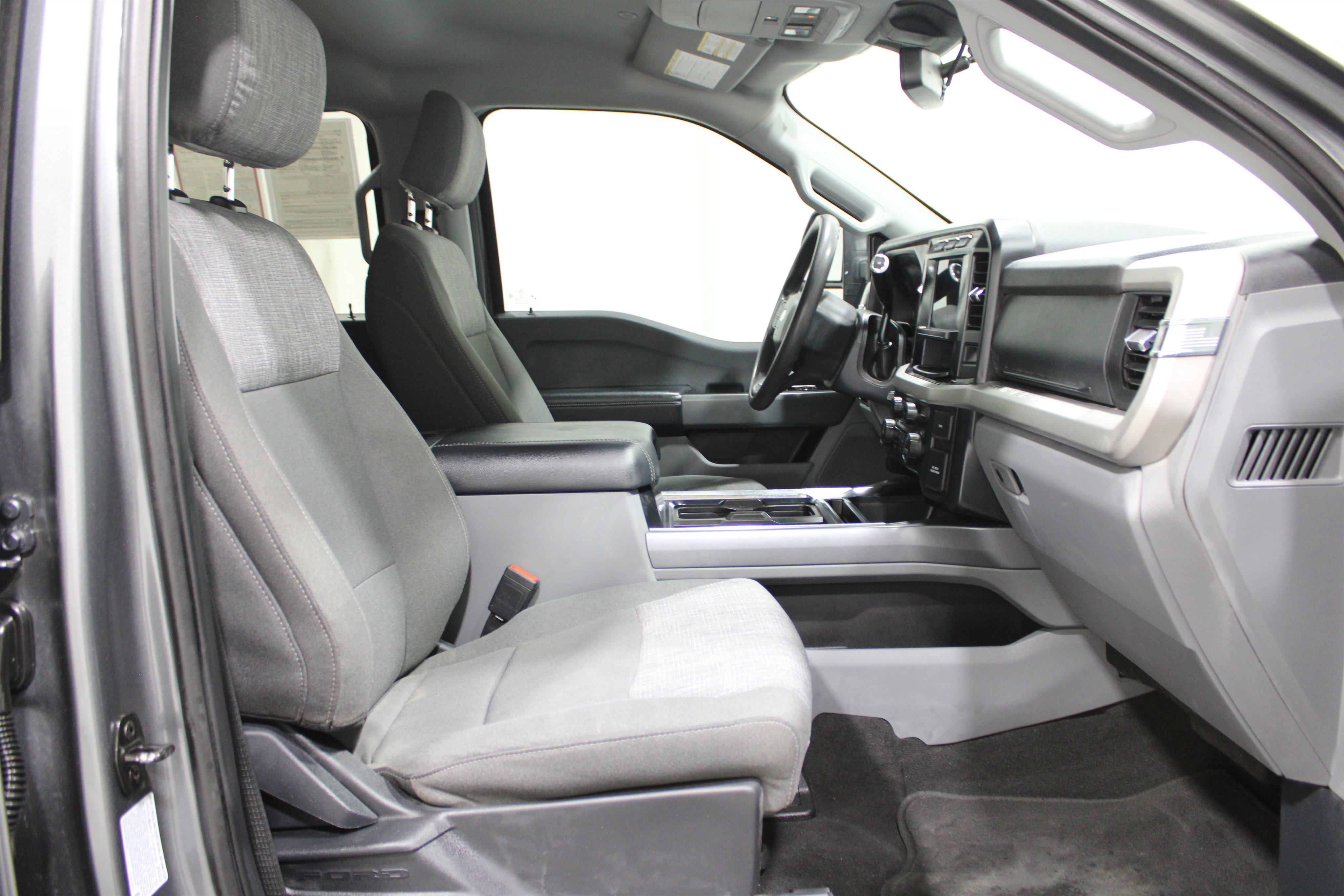 Used 2023 Ford F350 XLT w/ Tremor Off-Road Package image 28