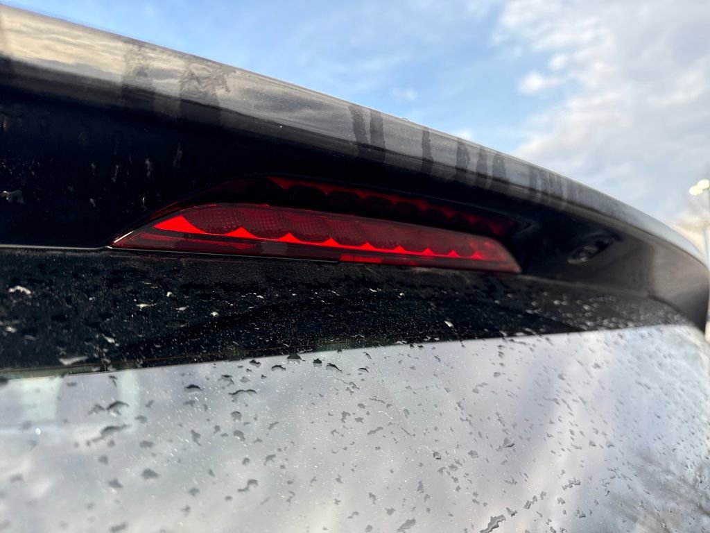 Used 2024 Chrysler Pacifica Touring-L image 14