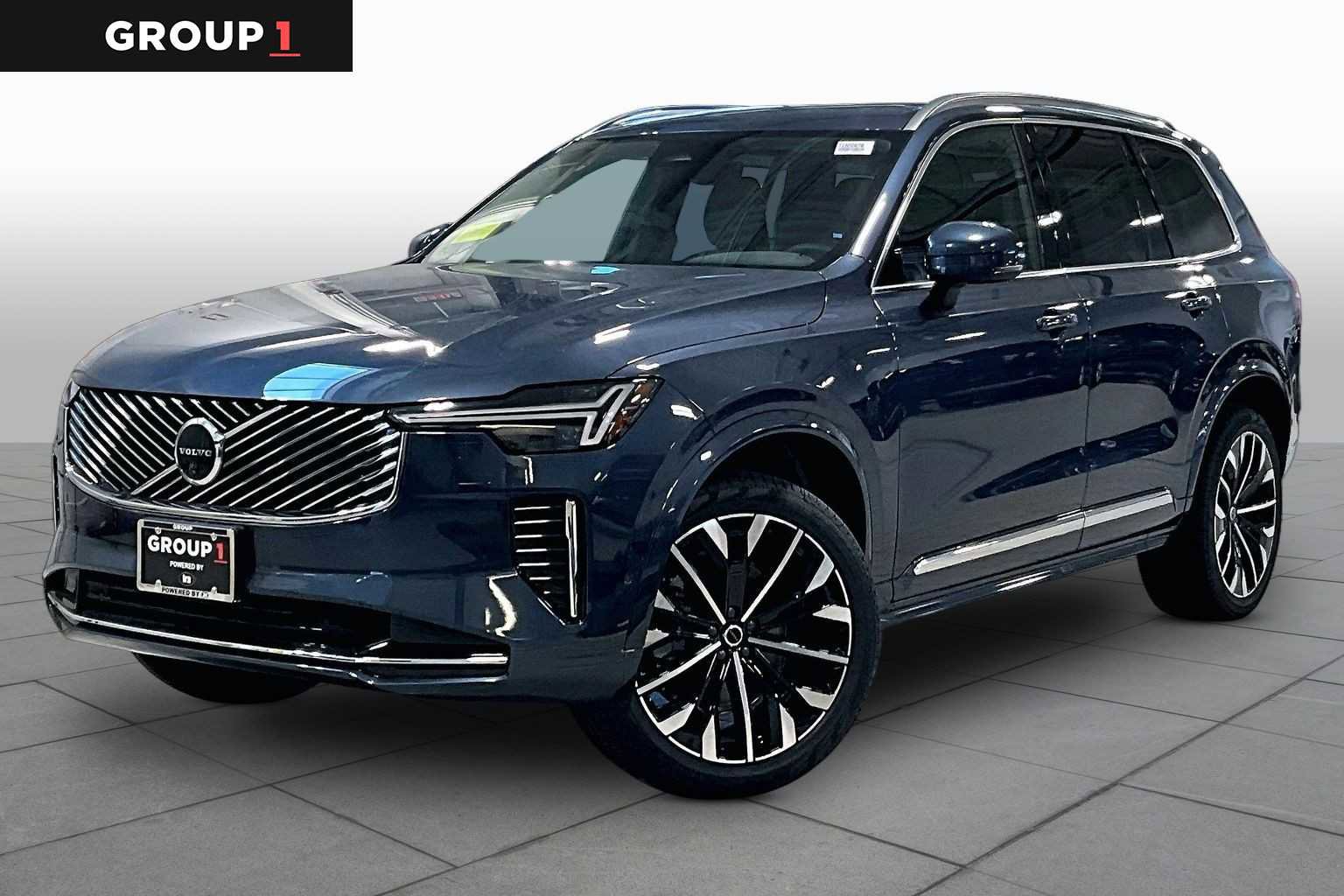New 2026 Volvo XC90 B5 Plus w/ Protection Package Premier