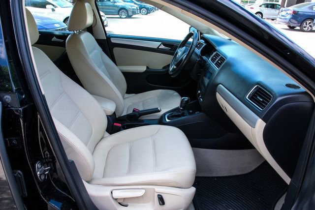 Used 2014 Volkswagen Jetta SE image 28
