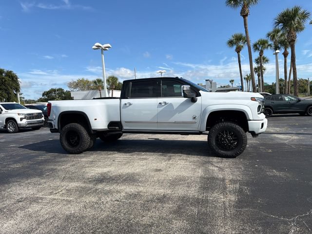 New 2026 Chevrolet Silverado 3500 High Country w/ High Country Premium Package AWD/4WD image 16