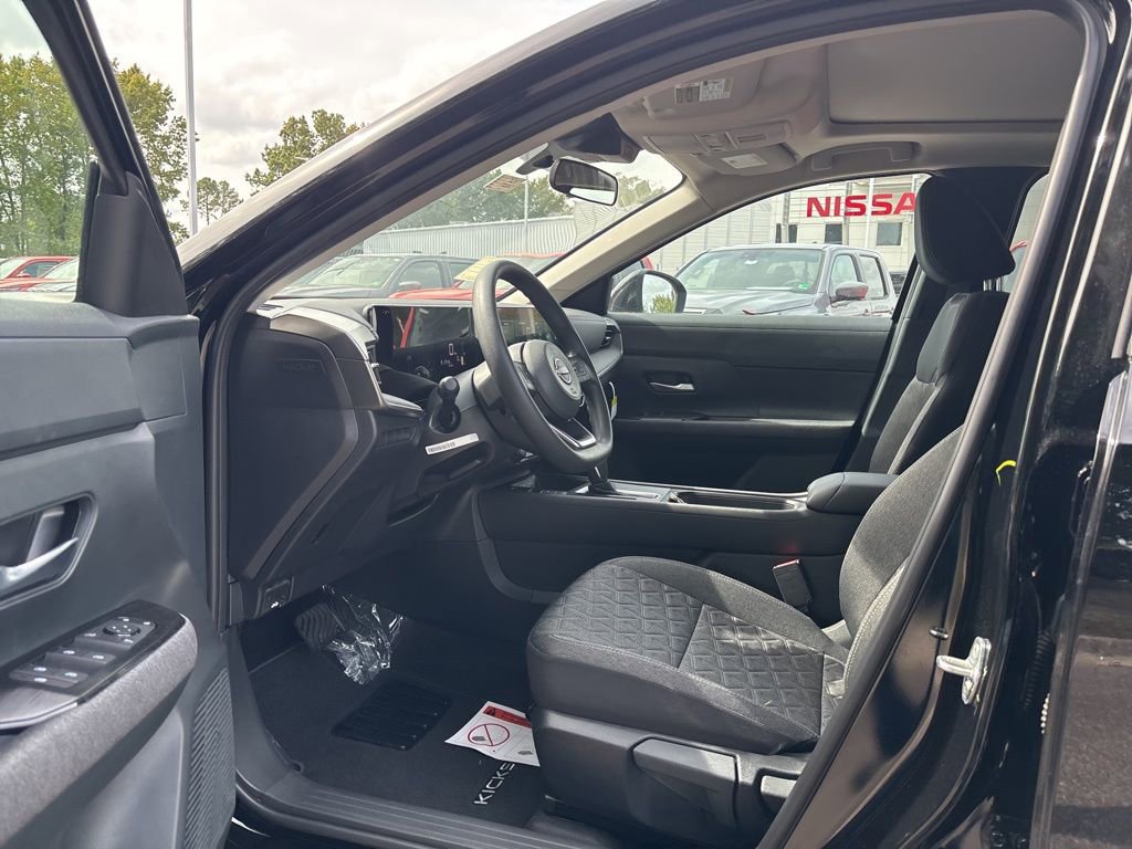 New 2026 Nissan Kicks SV w/ SV Premium Package AWD/4WD image 14