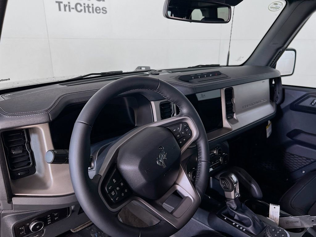 New 2025 Ford Bronco Outer Banks w/ Sasquatch Package video 3