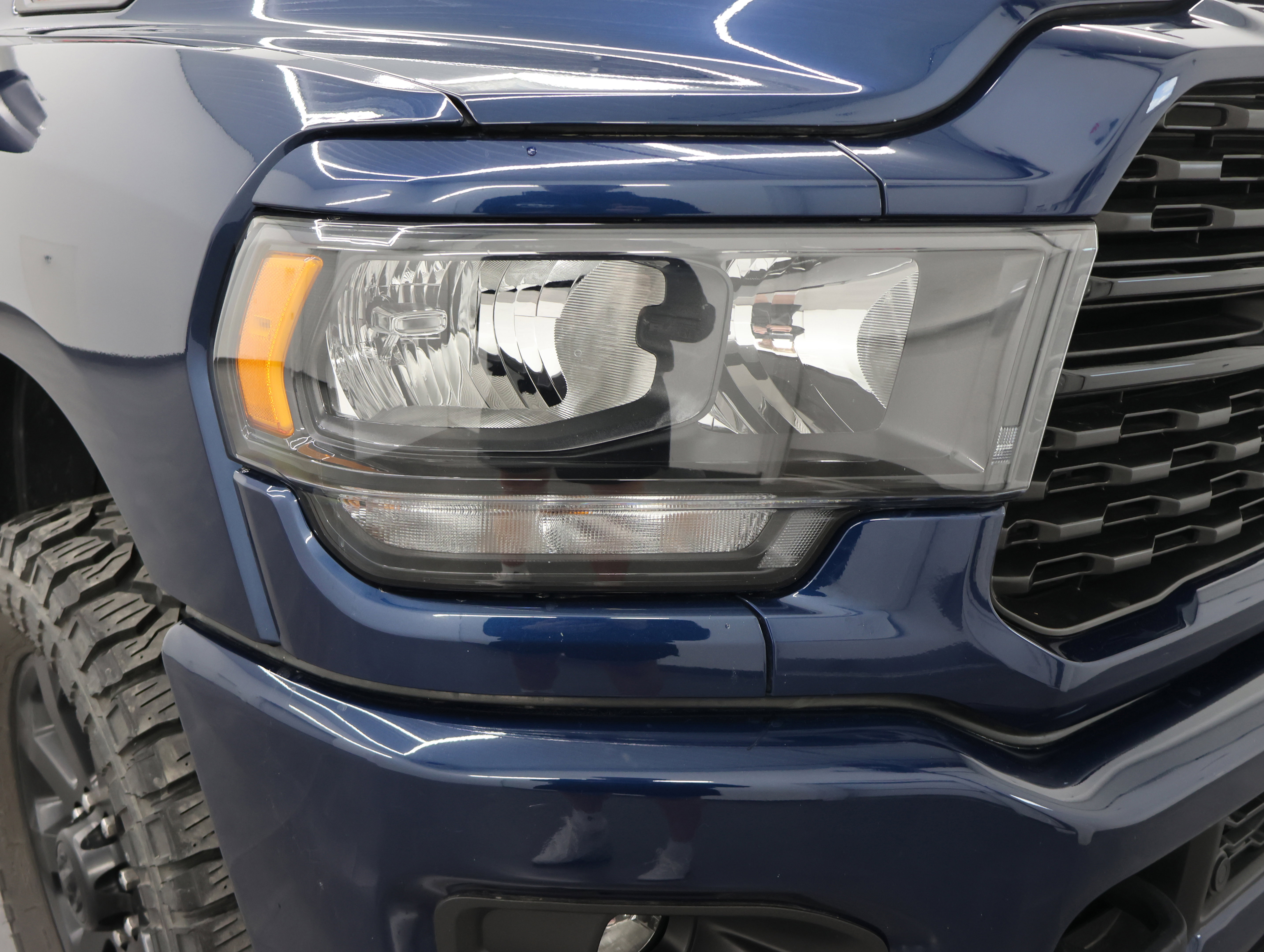 Used 2022 RAM 2500 Big Horn w/ Level C Equiment Group AWD/4WD image 21