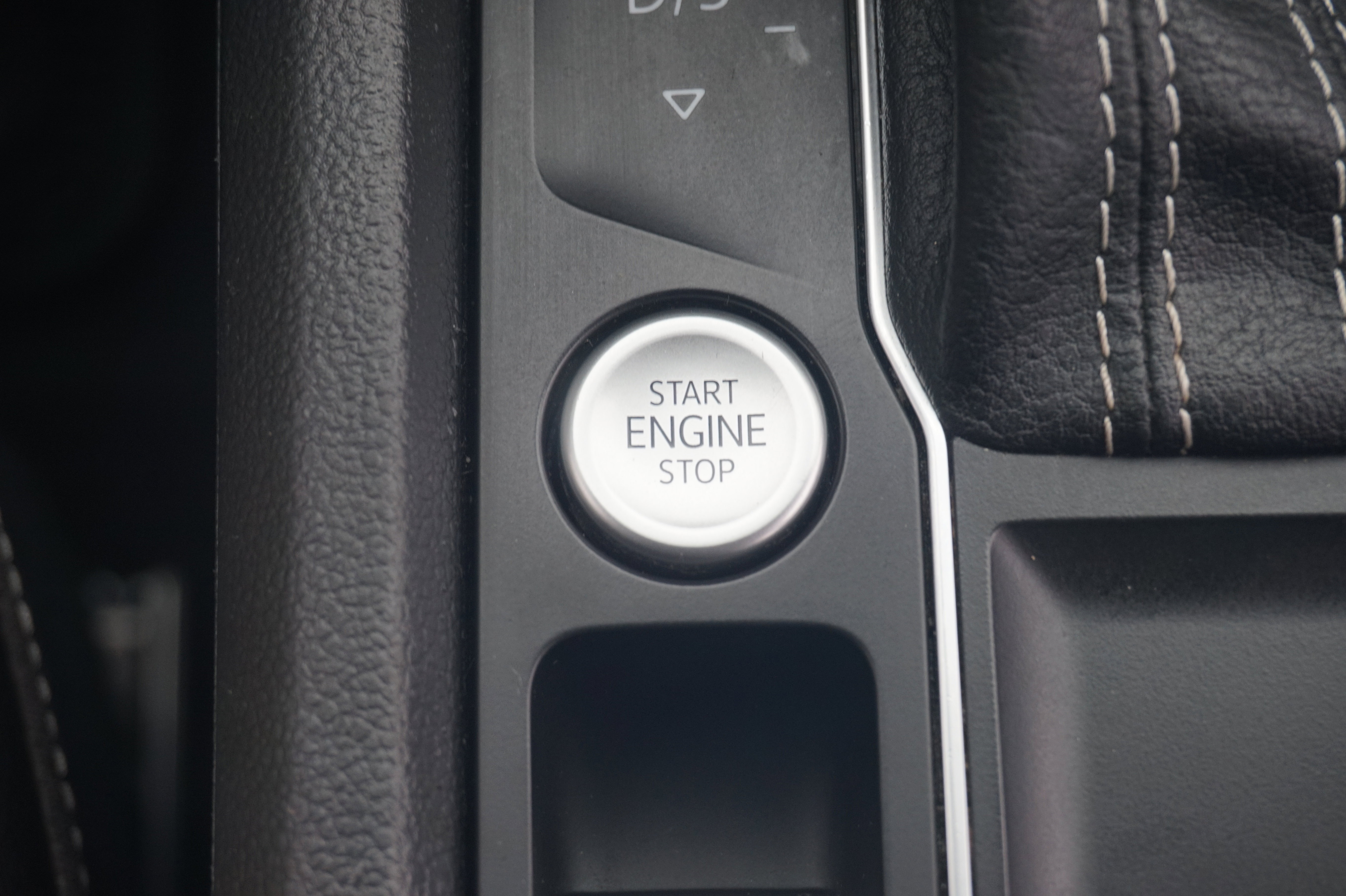 Used 2022 Volkswagen Atlas SE image 34