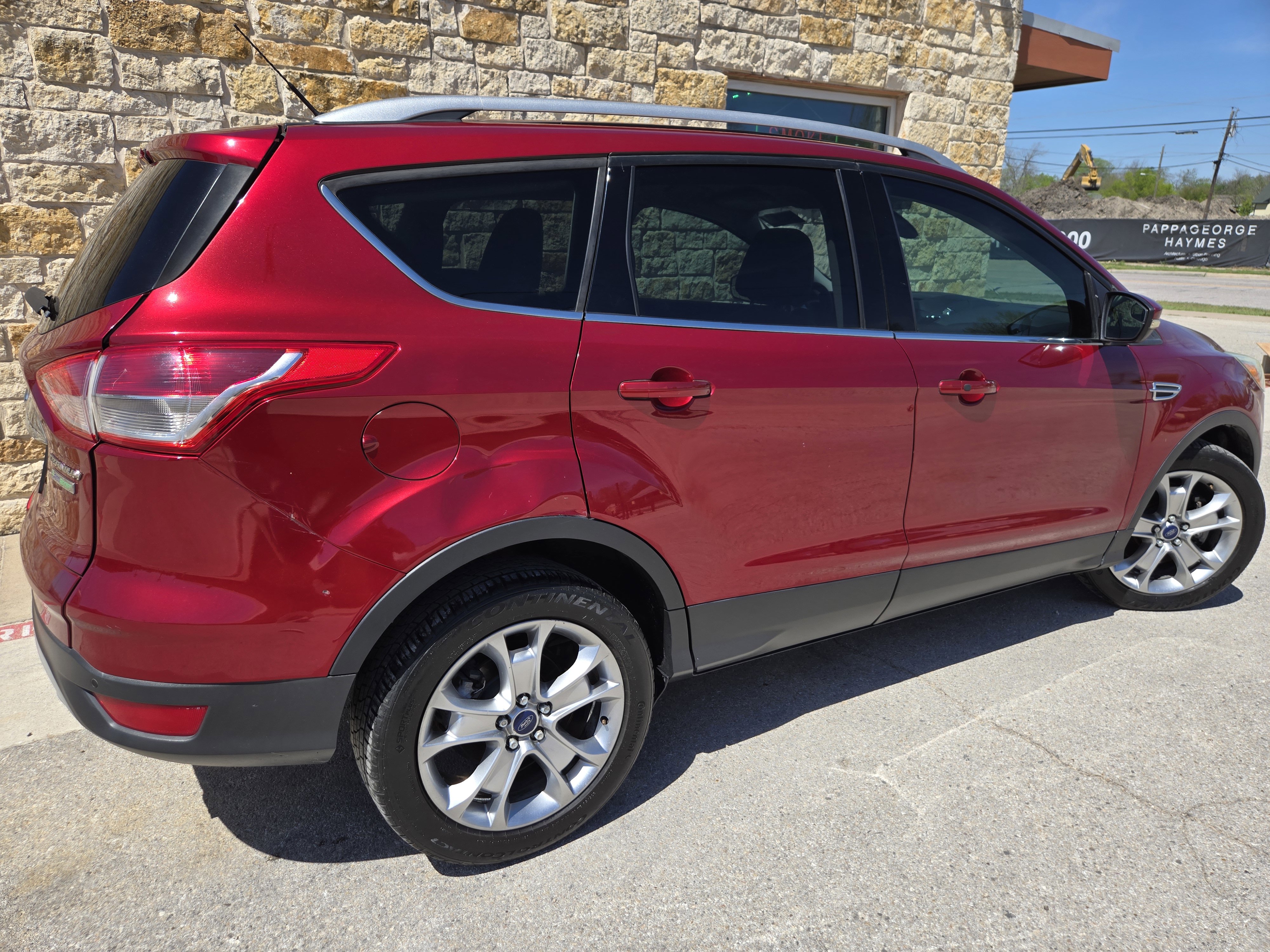 Used 2015 Ford Escape Titanium image 20