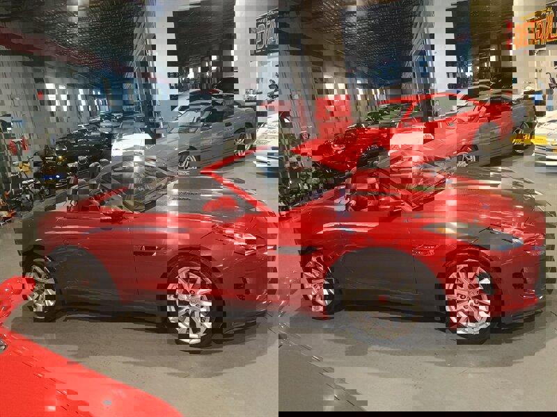 Used 2015 Jaguar F-TYPE Convertible image 7