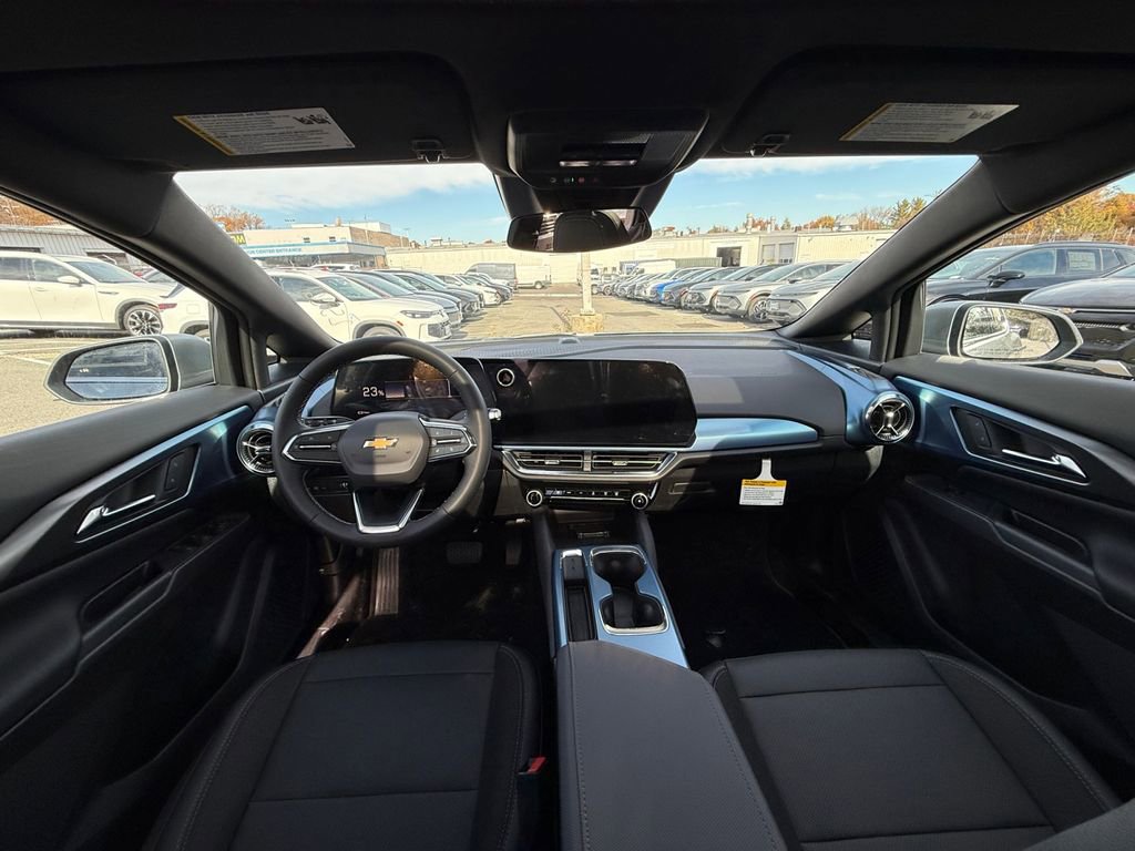 New 2026 Chevrolet Equinox EV LT image 20