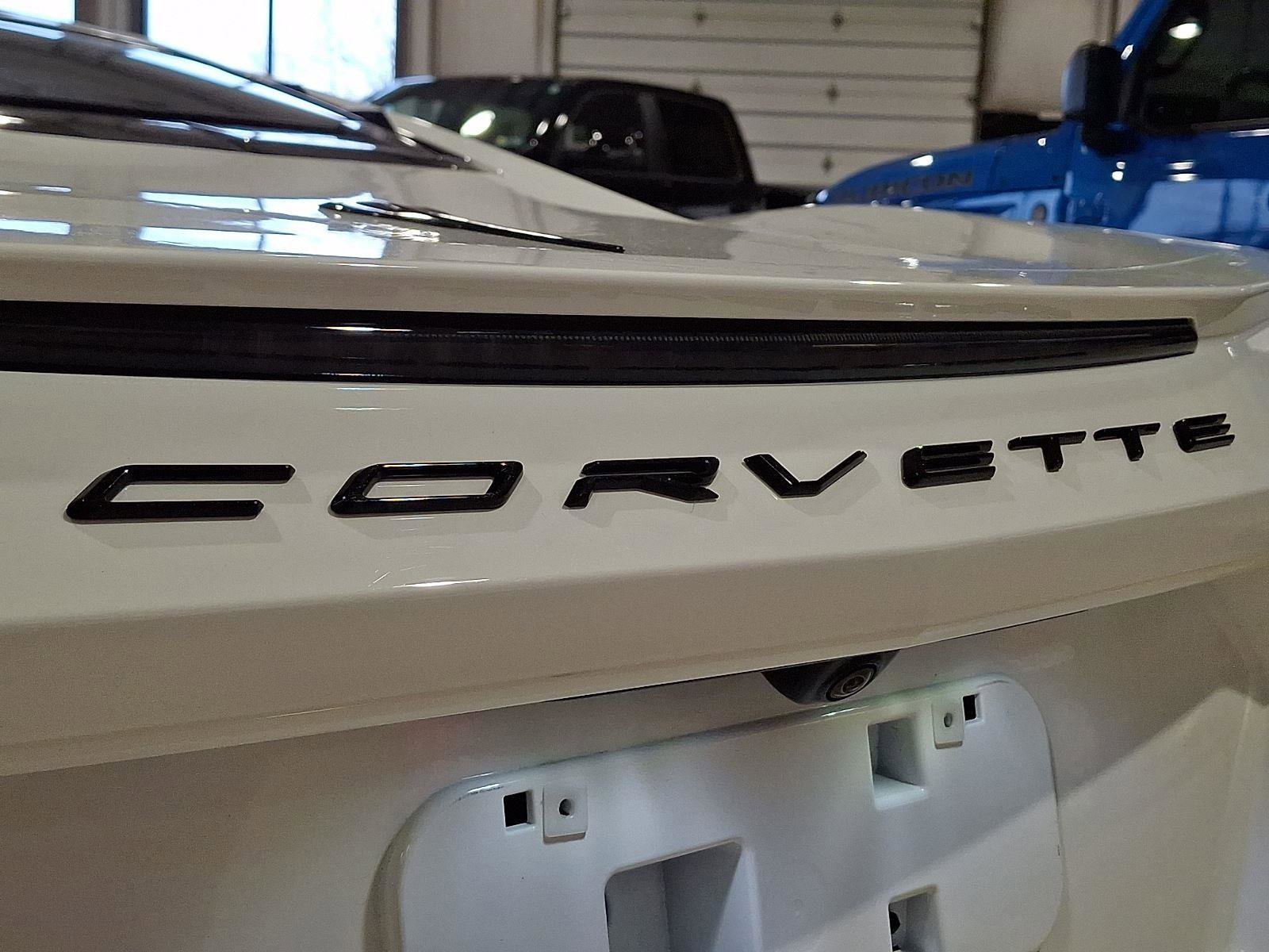 Used 2020 Chevrolet Corvette Stingray Premium Cpe w/ 3LT Preferred Equipment Group image 31