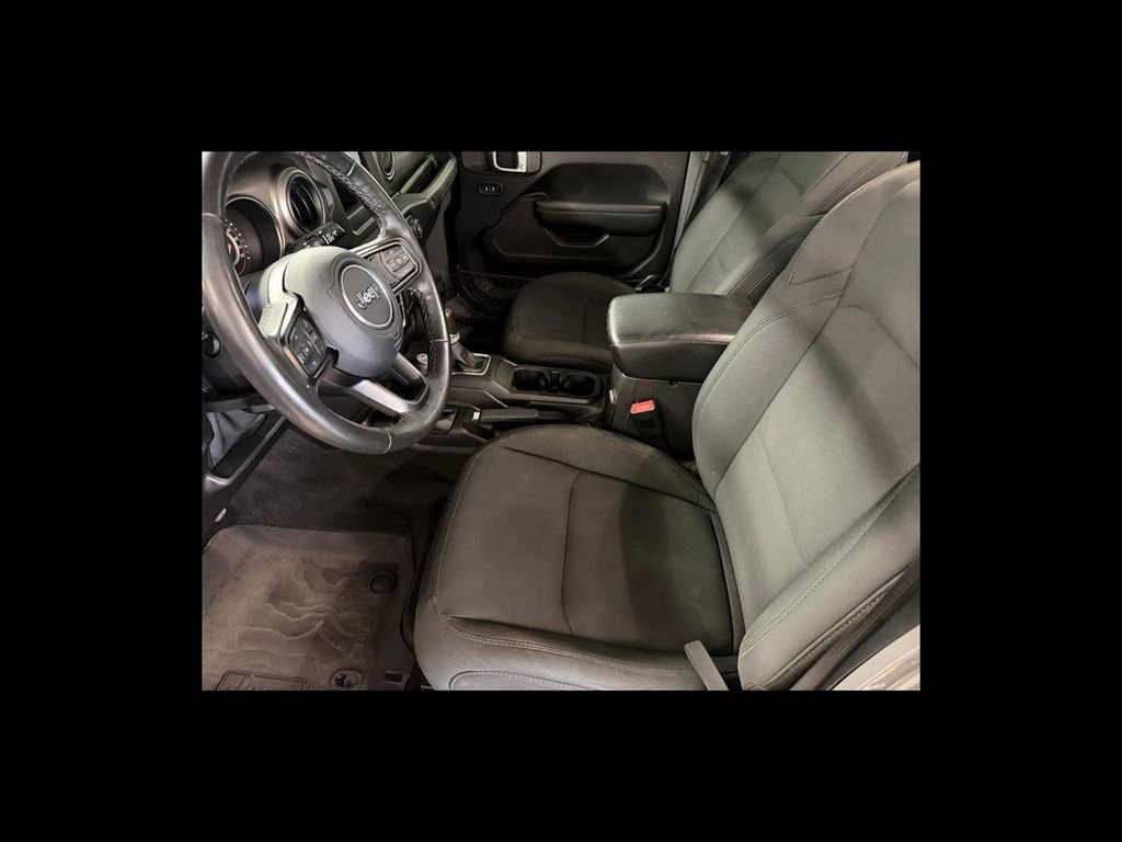 Used 2019 Jeep Wrangler Unlimited Sport S image 11
