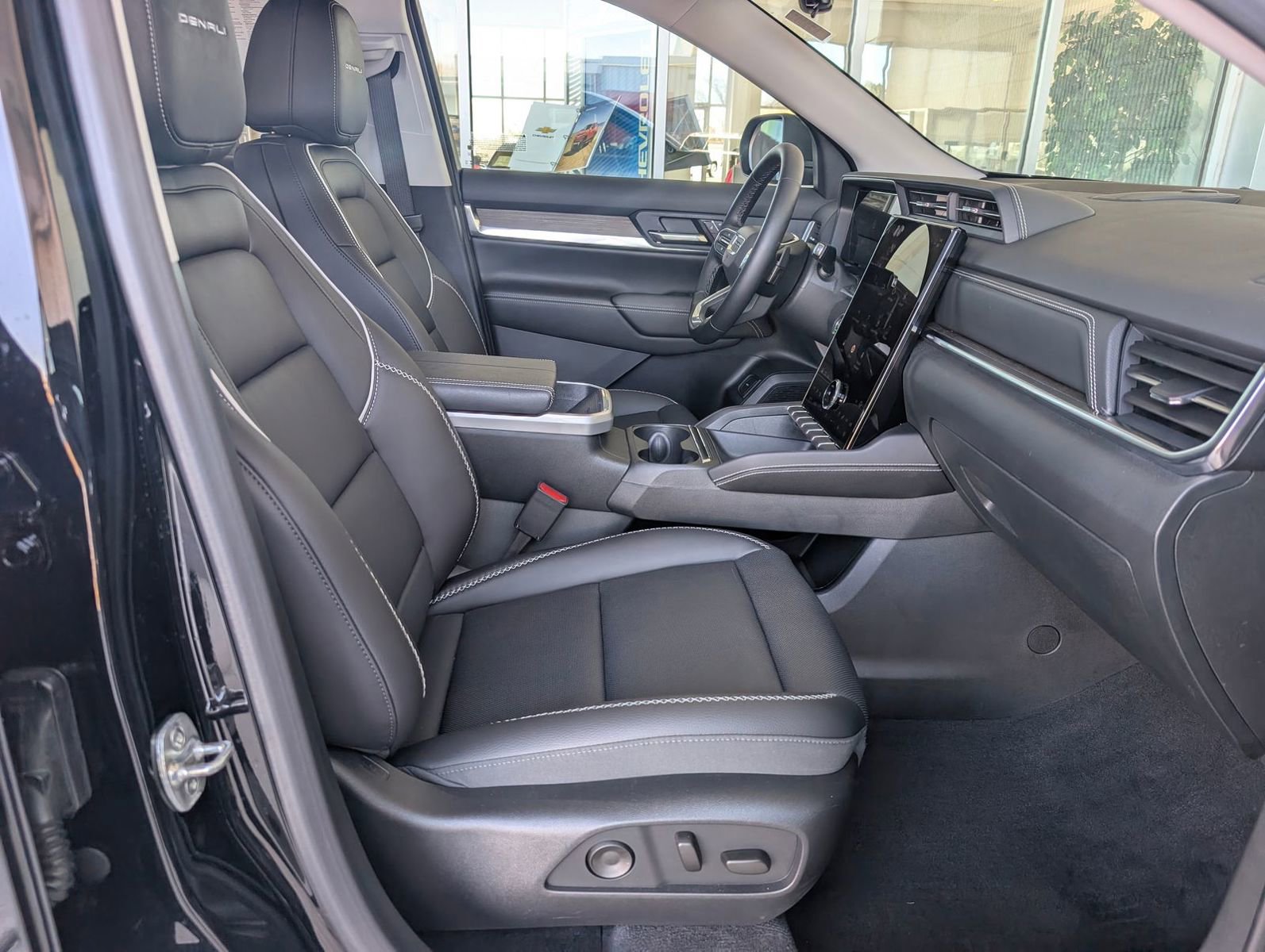 Certified 2026 GMC Terrain Denali w/ LPO, Floor Liner Package image 37