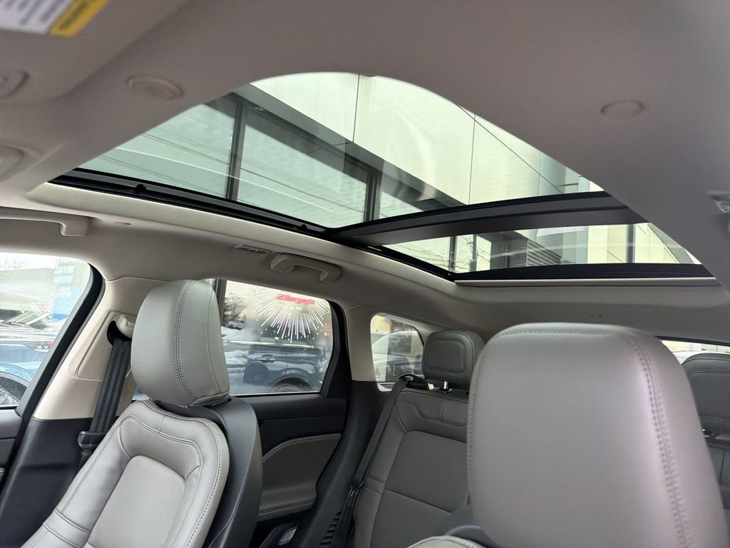 New 2026 Lincoln Corsair Premiere AWD/4WD image 11