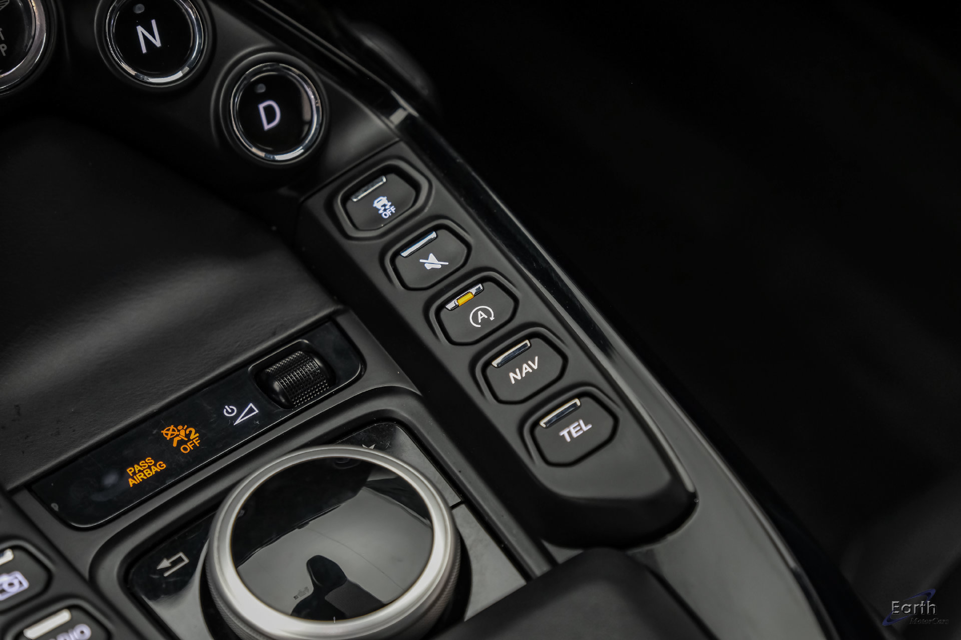 Used 2022 Aston Martin V8 Vantage Coupe RWD image 61