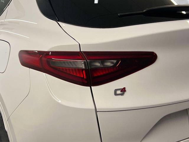 Used 2020 Alfa Romeo Stelvio Ti Sport AWD/4WD image 10