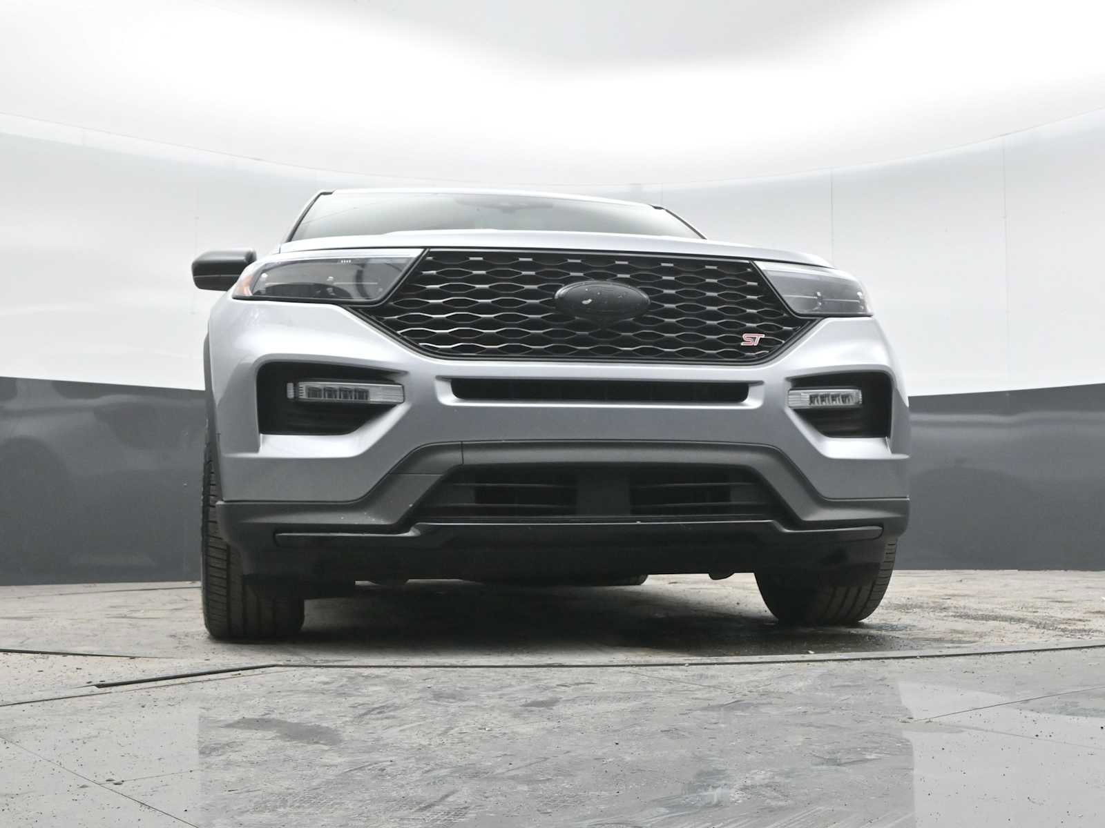 Used 2022 Ford Explorer ST w/ ST High-Performance Pack image 46
