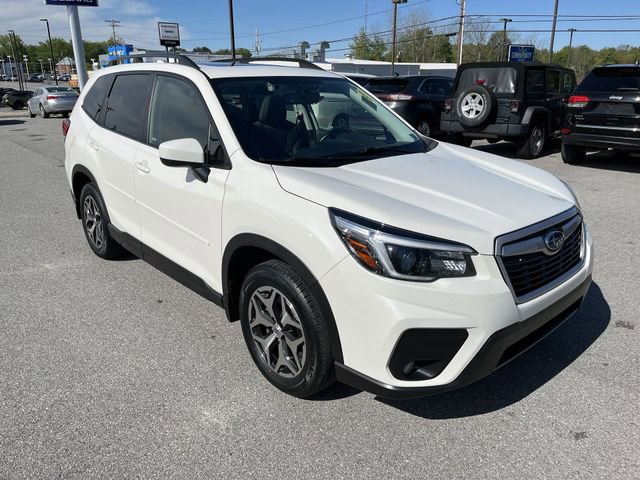 Used 2021 Subaru Forester Premium AWD/4WD image 11