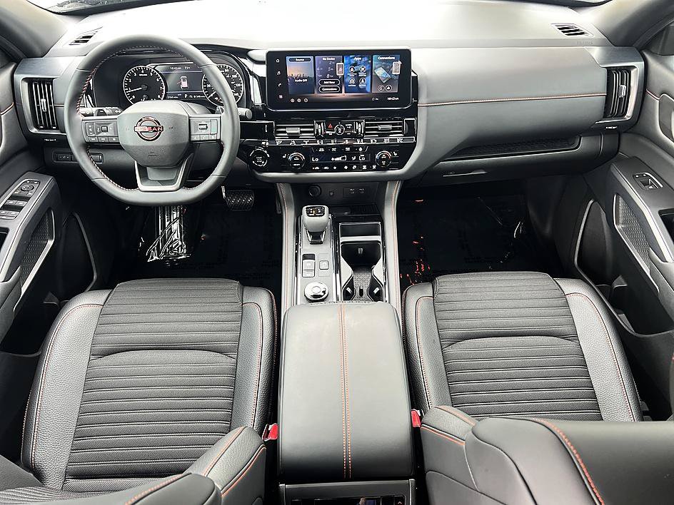 Used 2026 Nissan Pathfinder Rock Creek w/ Rock Creek Premium Package AWD/4WD image 18