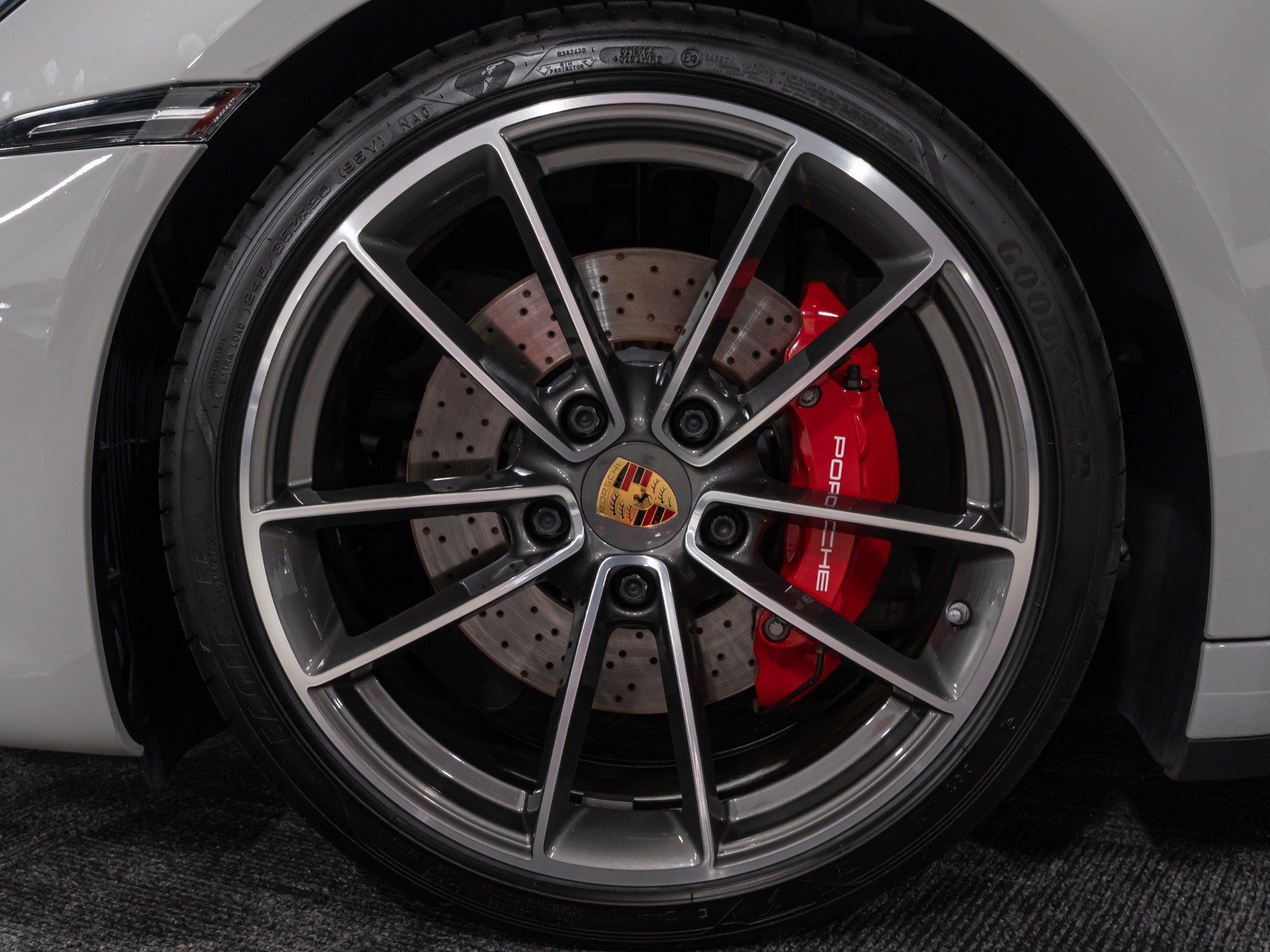 Used 2020 Porsche 911 Carrera 4S AWD/4WD image 27