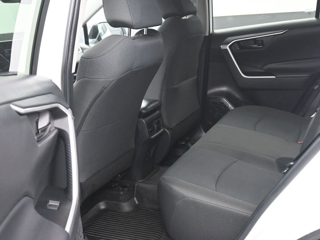Used 2023 Toyota RAV4 LE image 13