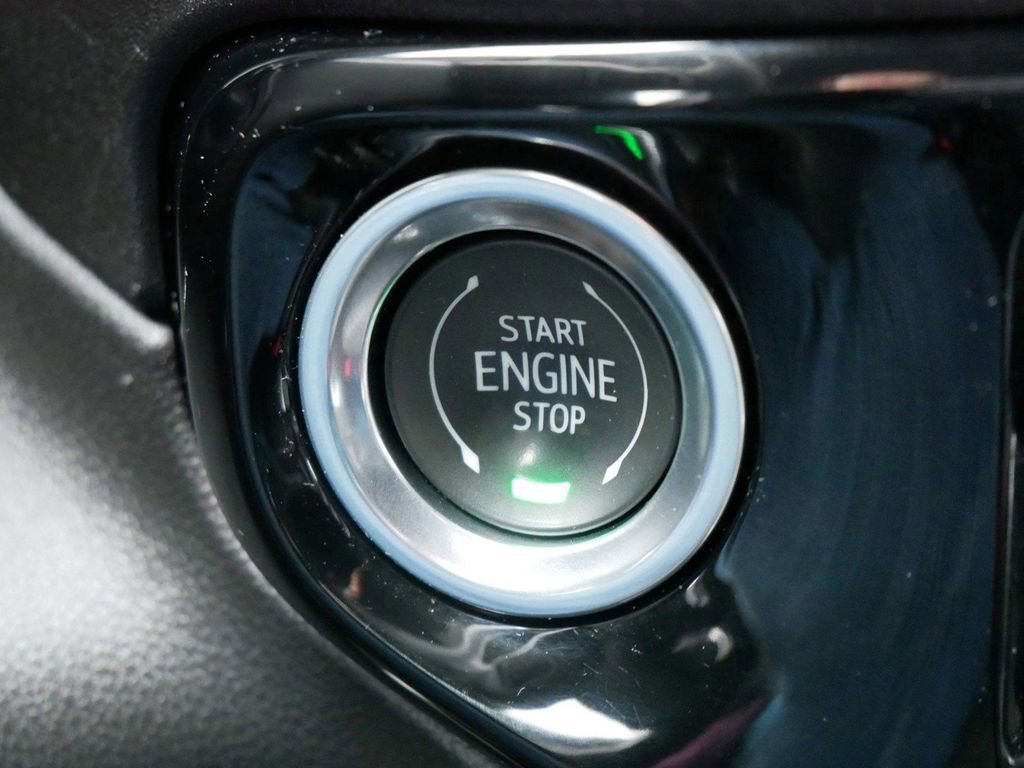 Used 2024 GMC Sierra 3500 SLT w/ SLT Premium Package image 26