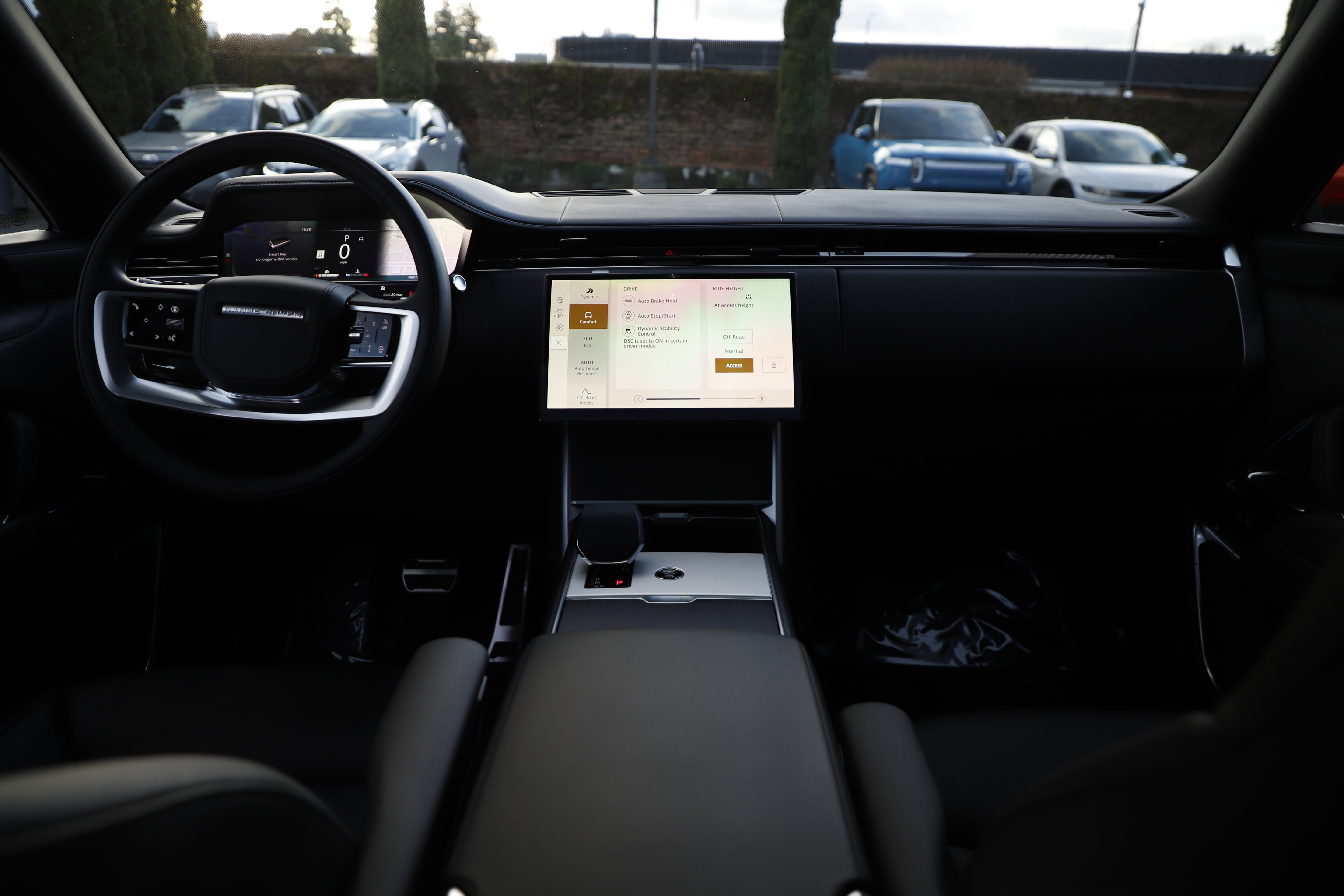 New 2026 Land Rover Range Rover SE AWD/4WD image 16