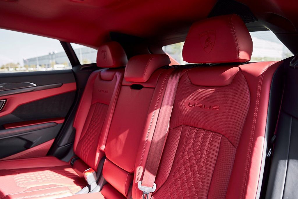 Used 2024 Lamborghini Urus S image 48