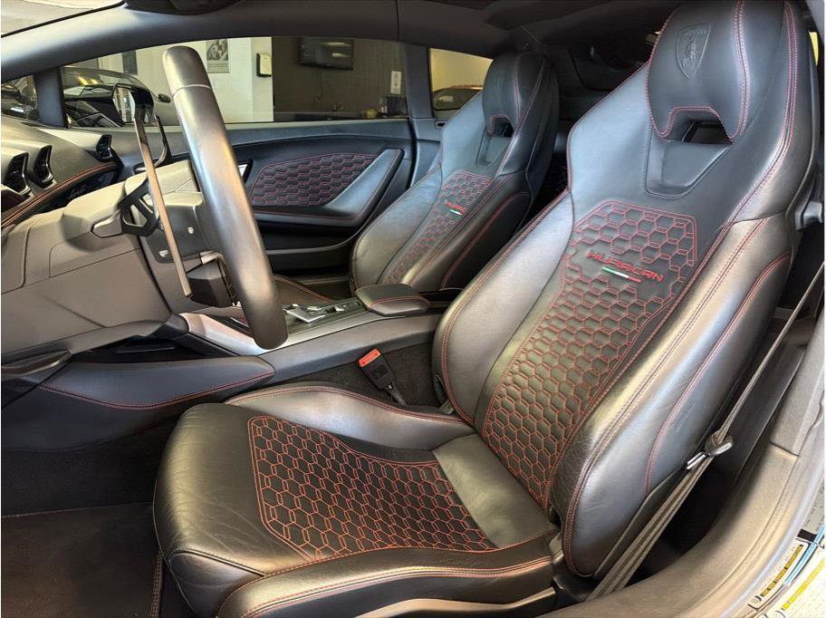 Used 2019 Lamborghini Huracan LP 580-2 RWD image 14
