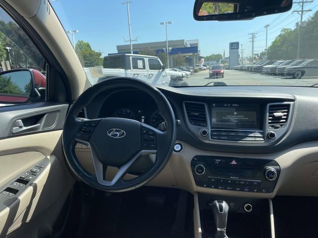 Used 2016 Hyundai Tucson Limited w/ Option Group 03 AWD/4WD image 12