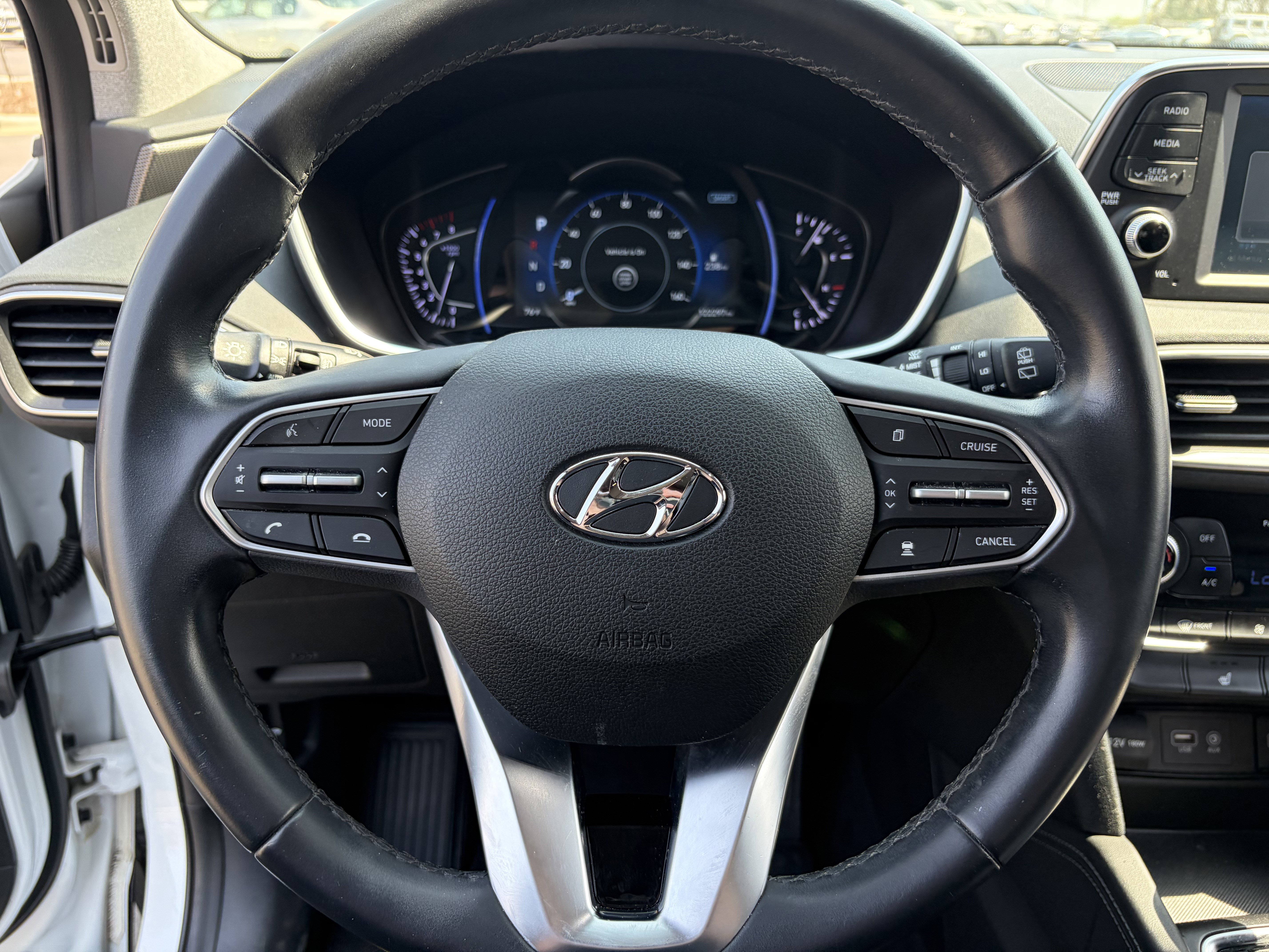 Used 2019 Hyundai Santa Fe Limited FWD image 11