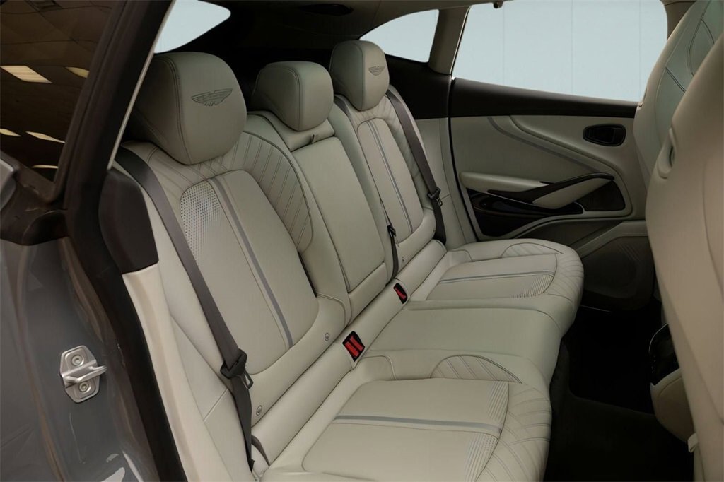 New 2025 Aston Martin DBX 707 image 30