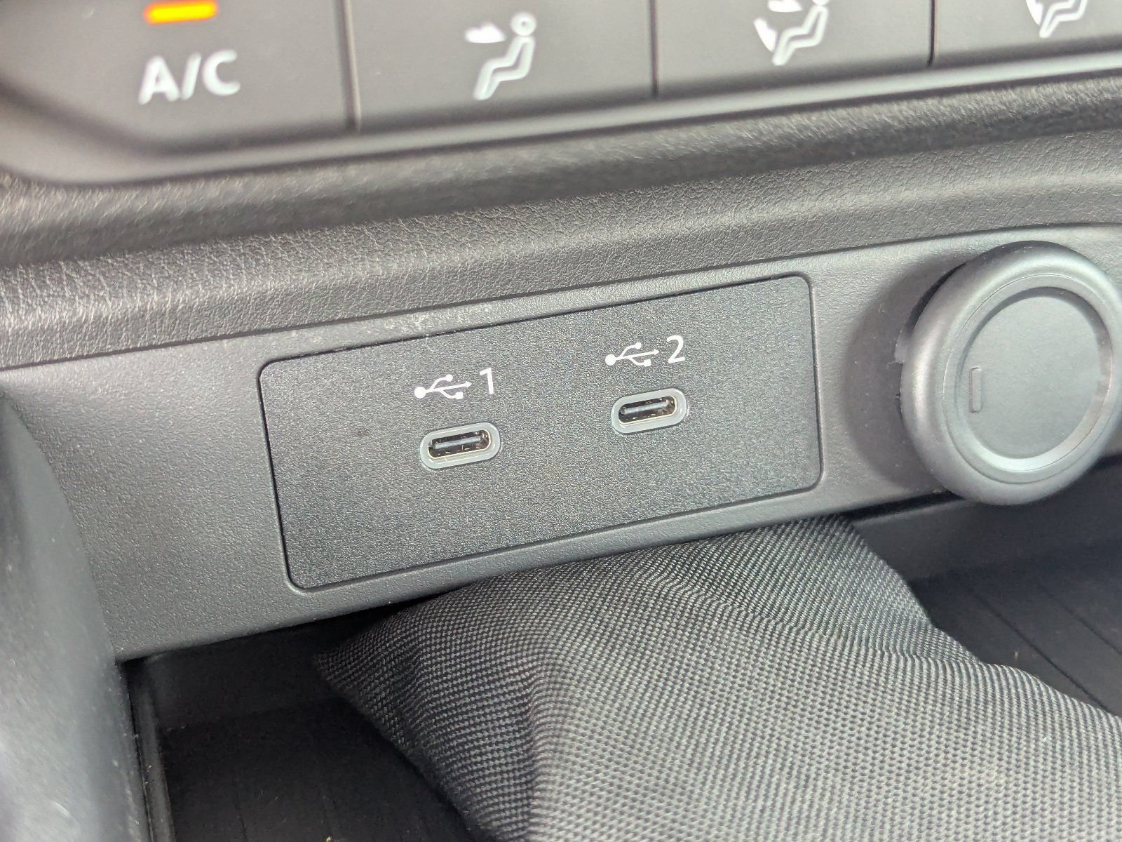 New 2027 Nissan Sentra S w/ Floor Mat Package FWD image 18