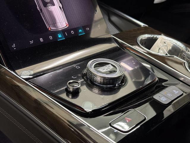 New 2026 Cadillac Escalade ESV Platinum Sport w/ LPO, ONYX Package AWD/4WD image 23