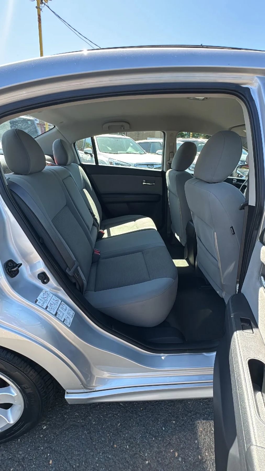 Used 2011 Nissan Sentra 2.0 SR w/ Convenience Pkg FWD image 16