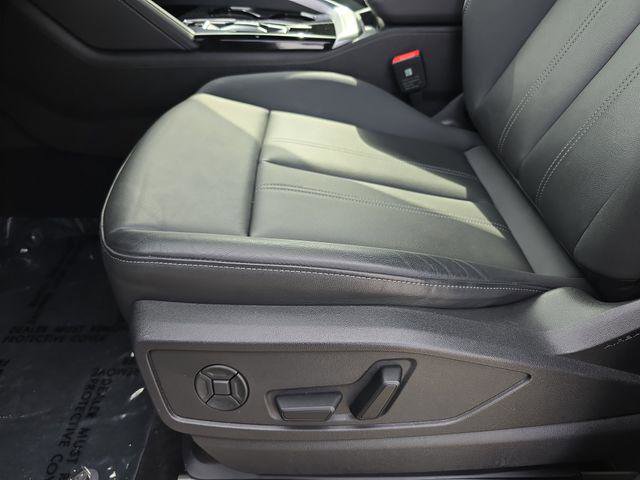 Used 2025 Audi Q5 Premium w/ Convenience Package AWD/4WD image 33