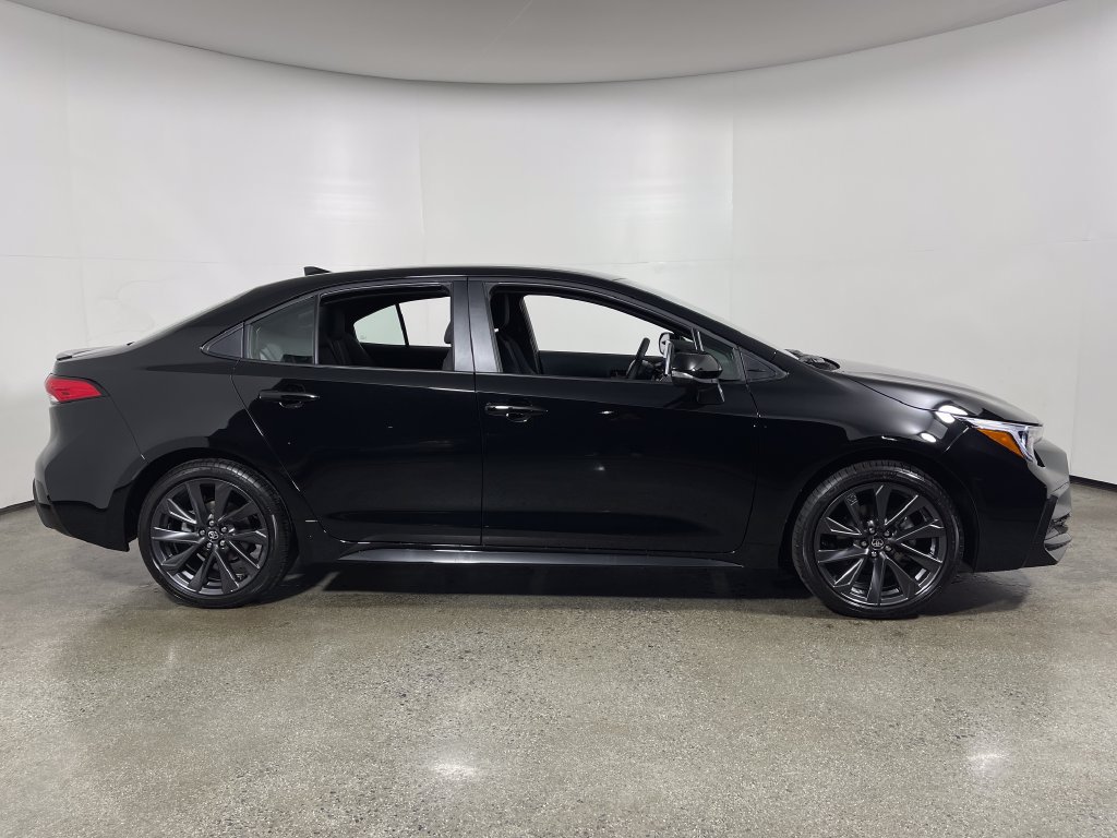 New 2027 Toyota Corolla SE FWD image 2