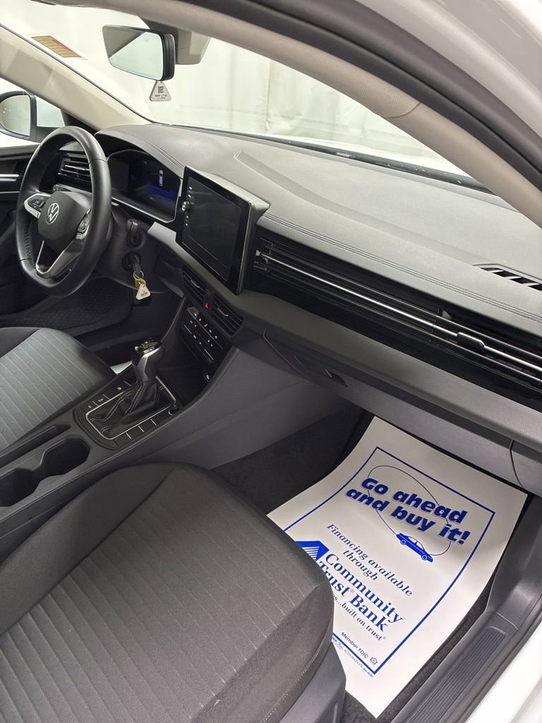 Used 2025 Volkswagen Jetta S image 26